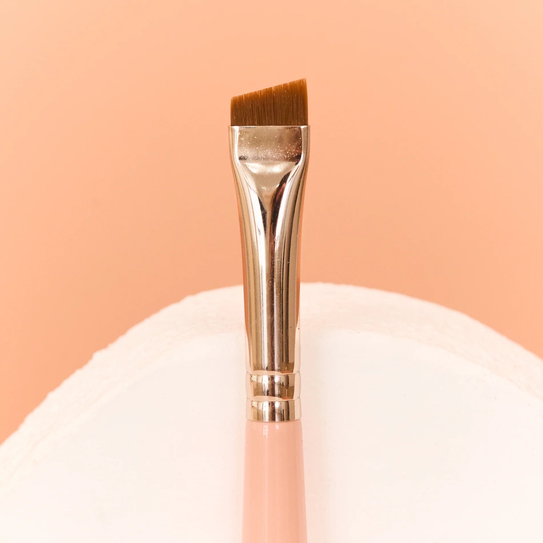 BELLA BEAUTY PRO - Pro Angled Brush #B3